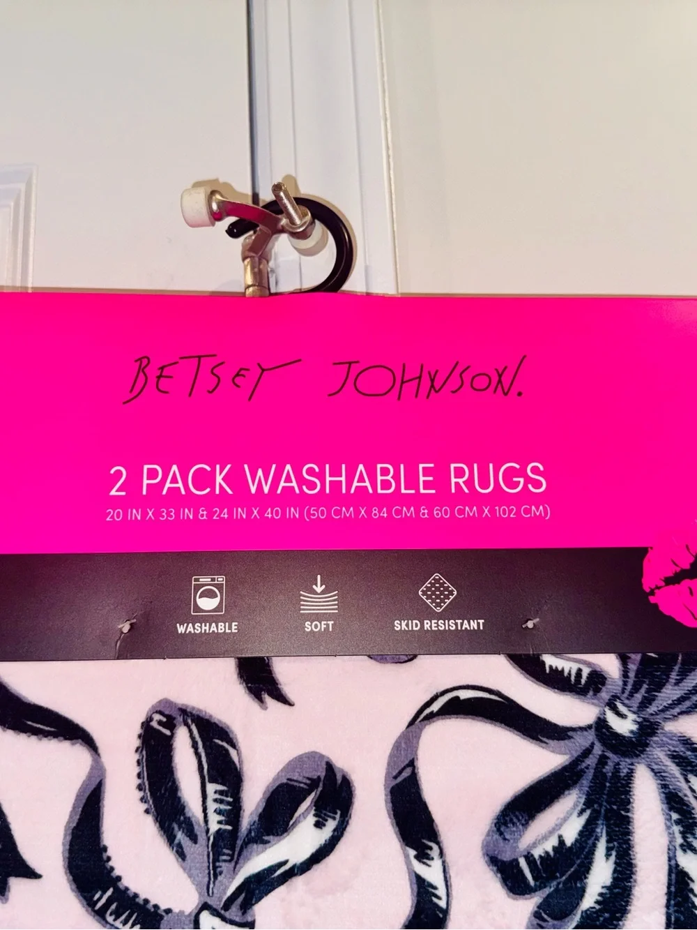 Betsey Johnson Pink & Black Bow-Print Washable Bathroom Rug Set coquette